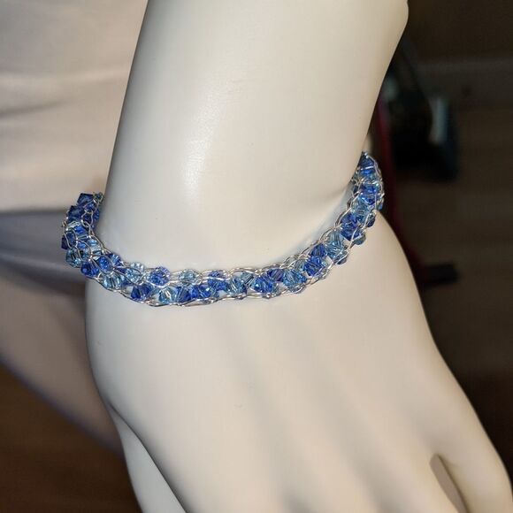 Silver wire & blue clear diamond bead box link bracelet - Picture 3 of 5